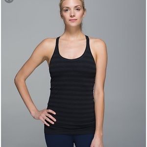 Lululemon ‘Ebb To Street’ tank